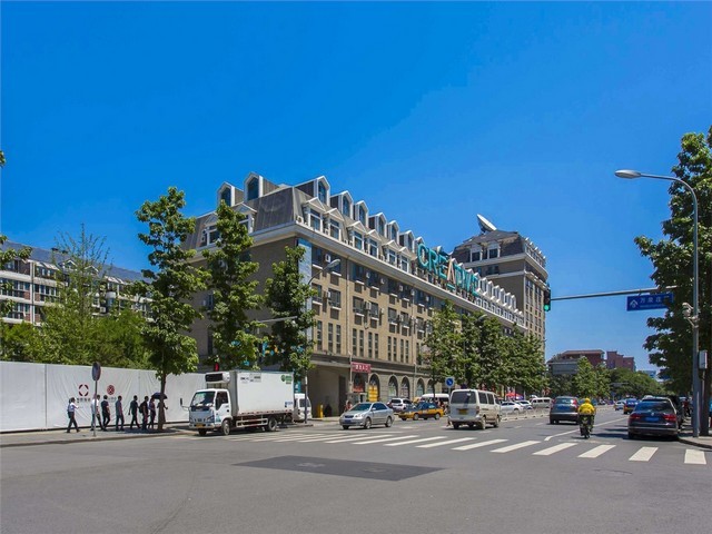 成都水平式装盒机多少钱一台